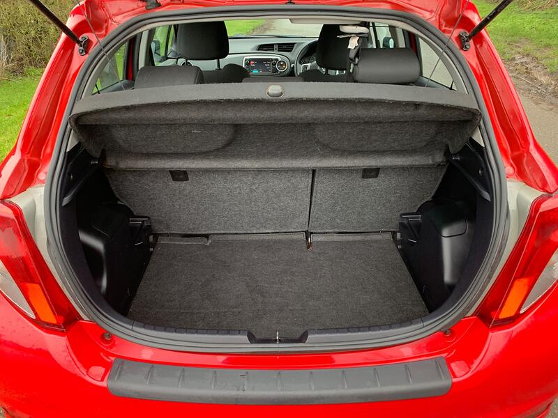 TOYOTA YARIS