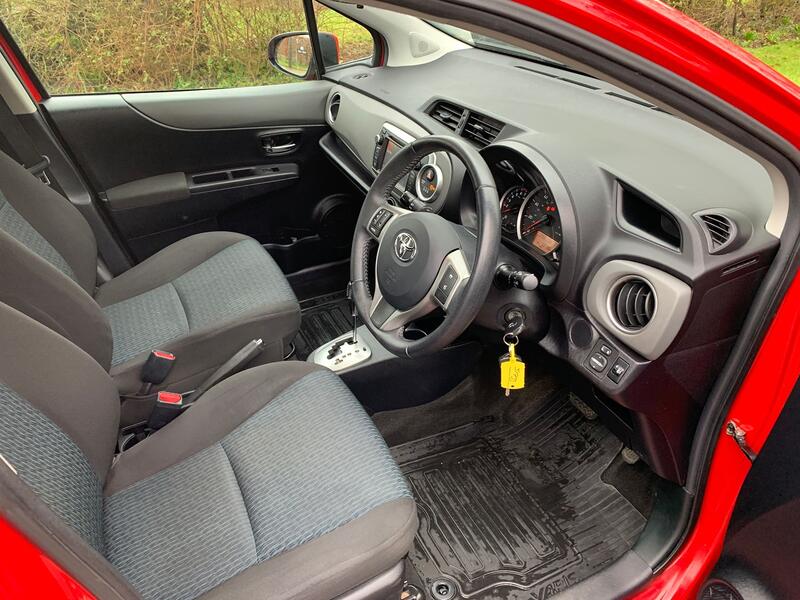 TOYOTA YARIS