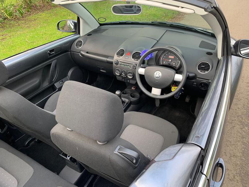 VOLKSWAGEN BEETLE