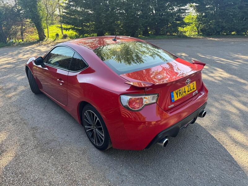 TOYOTA GT86