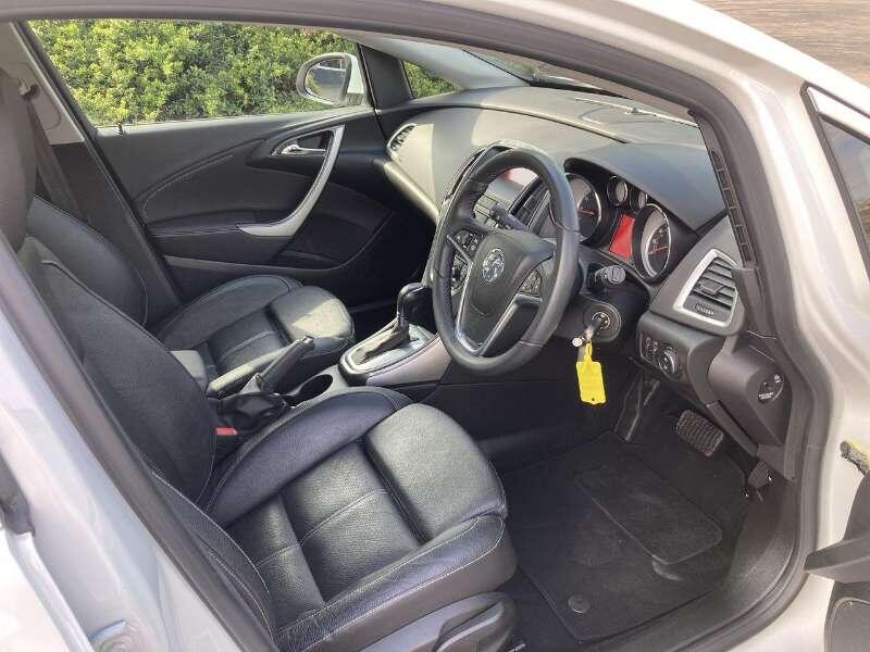 VAUXHALL ASTRA