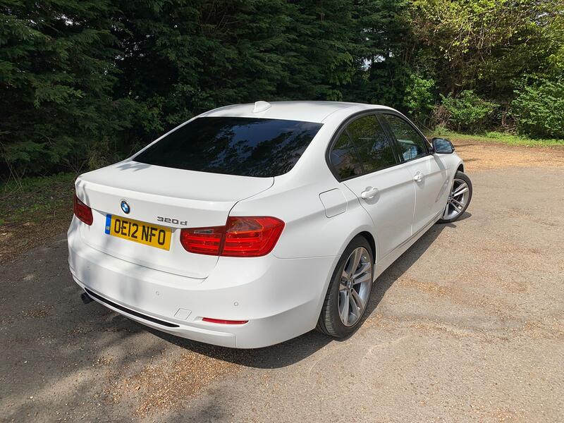 BMW 3 SERIES
