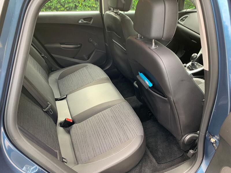 VAUXHALL ASTRA