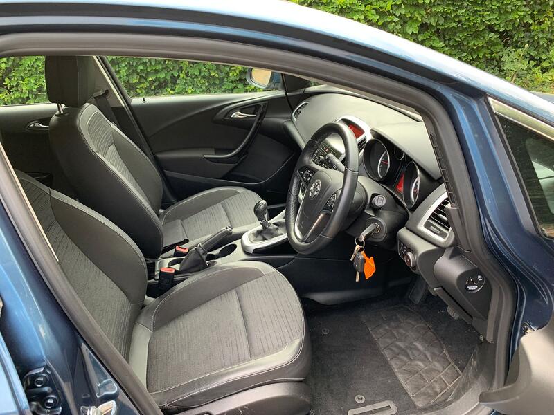VAUXHALL ASTRA