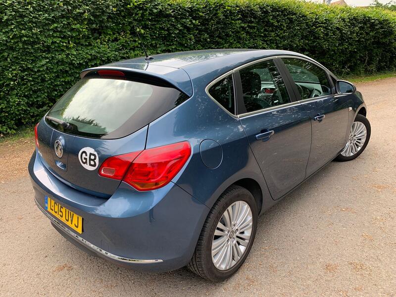 VAUXHALL ASTRA