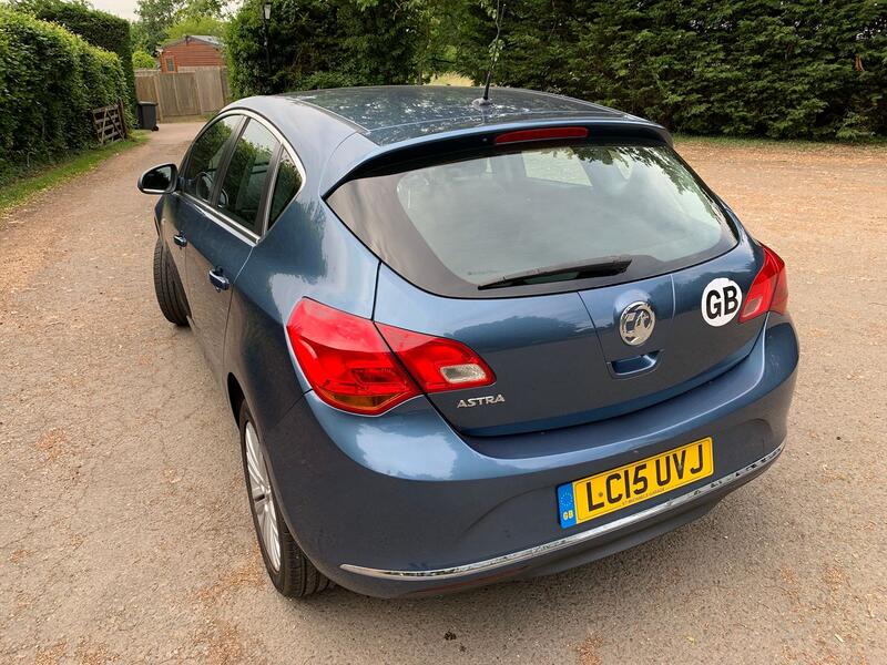 VAUXHALL ASTRA